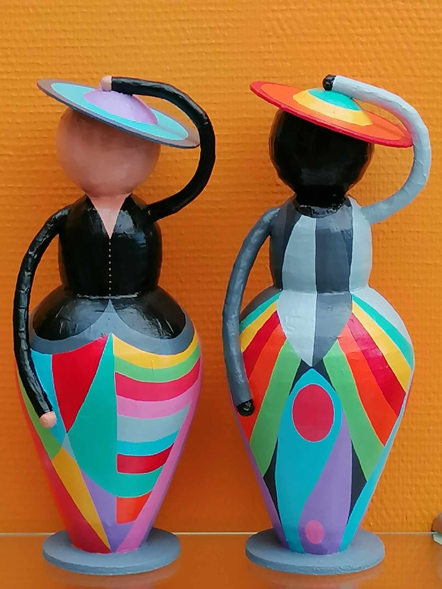 30 euros/pièce - H. env 35cm   à commander si plus disponible